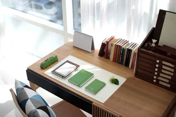 Using Desk Mats And Pads As Creative Desk Organizers Office Inspire